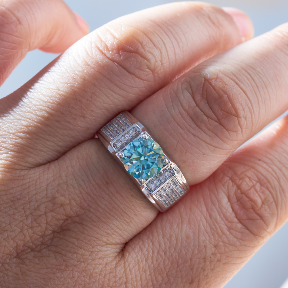 خاتم مويسانيتي من الفضة الإستر - مراجعة Moissanite Engagement Ring 1 Carat وسعره