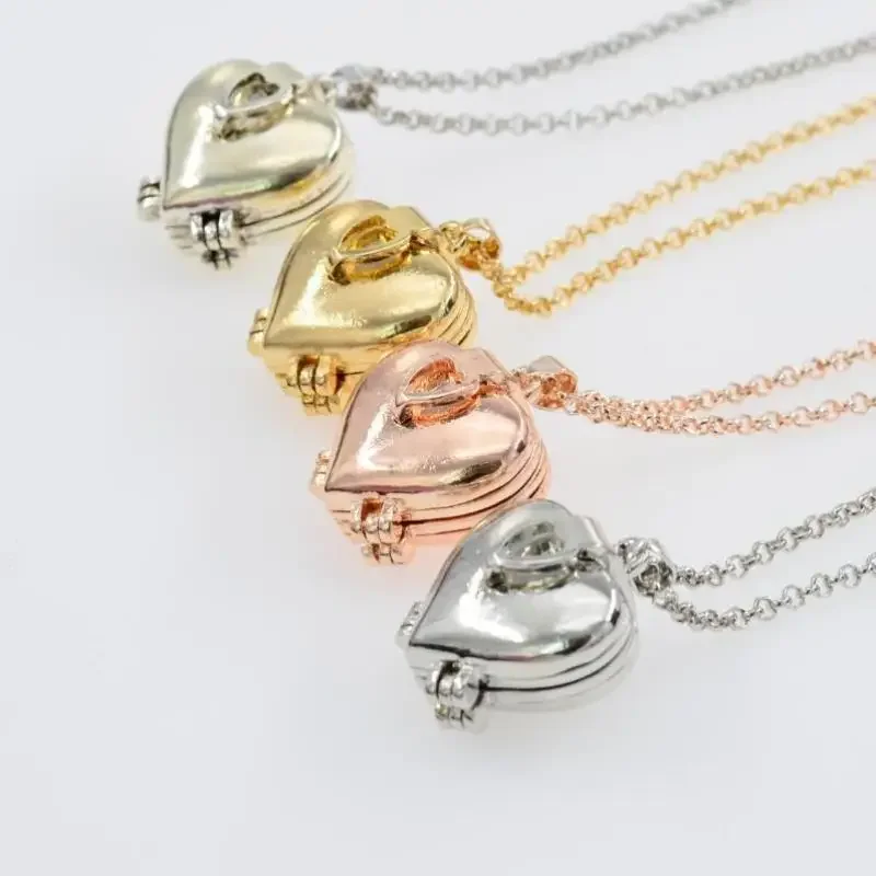 خمر قلادة للطي متعدد الطبقات ا - مراجعة Heart Locket Necklace Photo وسعره